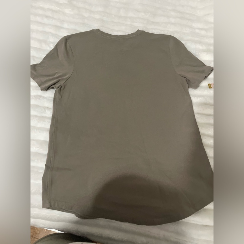 Lululemon Casual Taupe T-Shirt